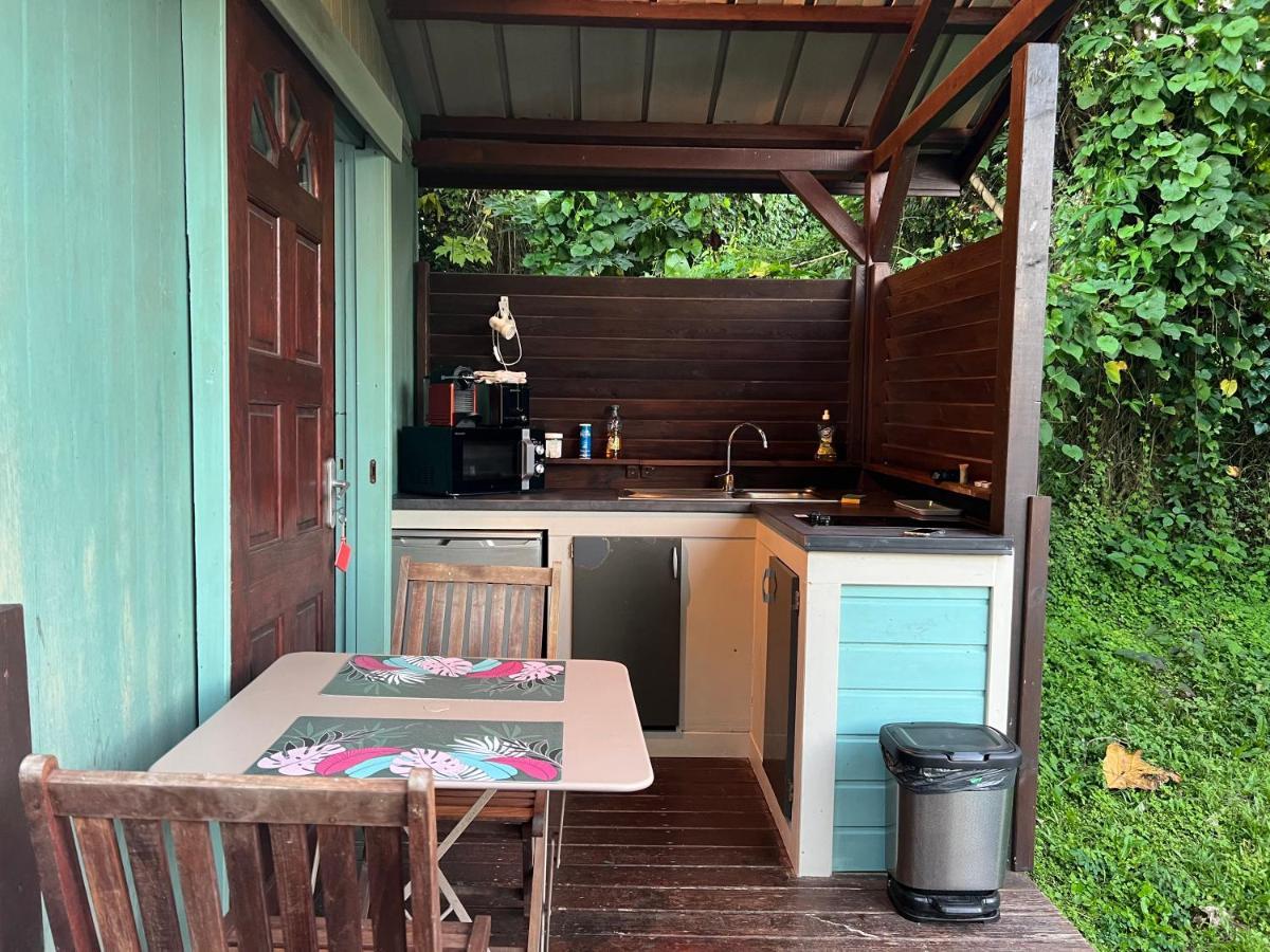 Charmant Bungalow Avec Piscine Saint-Joseph Екстер'єр фото